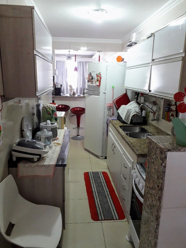 Apartamento à venda com 2 quartos, 70m² - Foto 9