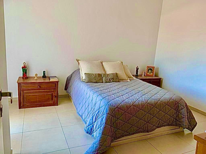 Apartamento à venda com 2 quartos, 80m² - Foto 11