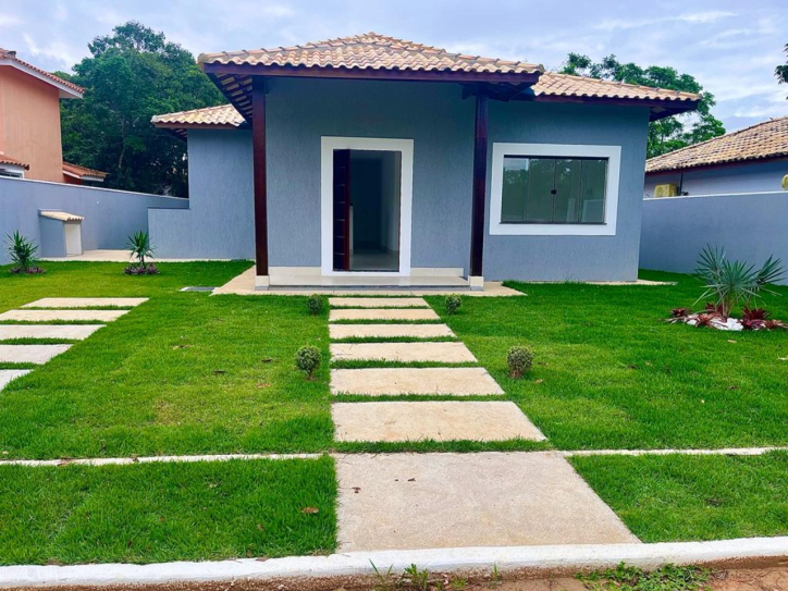 Casa à venda com 3 quartos, 450m² - Foto 1