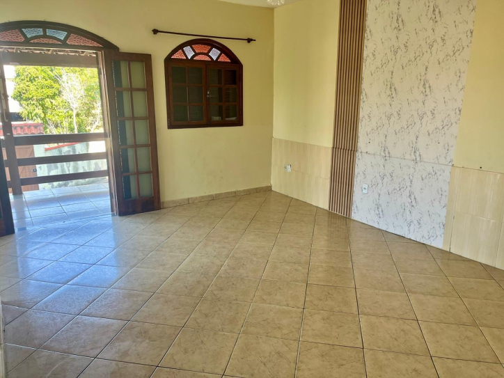 Sobrado à venda e aluguel com 5 quartos, 300m² - Foto 1