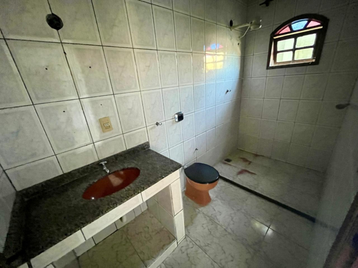 Sobrado à venda e aluguel com 5 quartos, 300m² - Foto 9