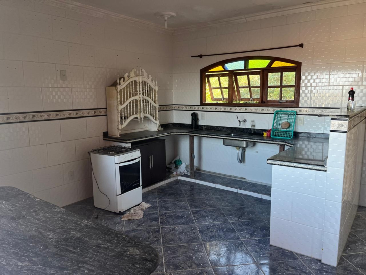 Sobrado à venda e aluguel com 5 quartos, 300m² - Foto 17