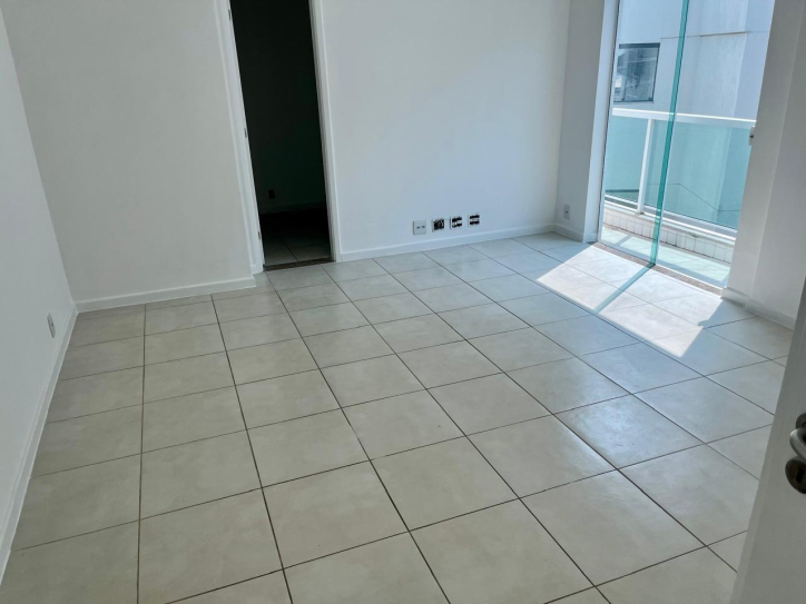 Cobertura à venda com 3 quartos, 200m² - Foto 9